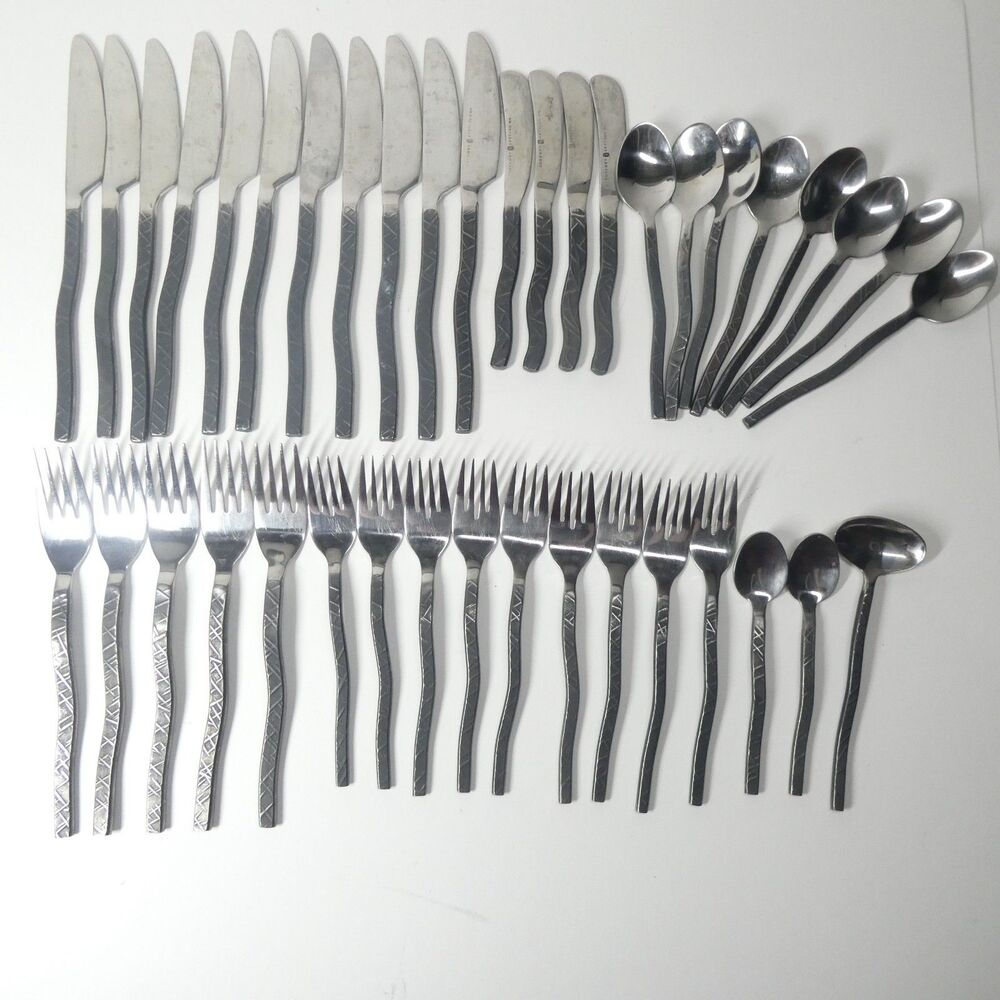 Gourmet Settings New Wave Flatware Lot 50pc Stainless Black Matte Lines